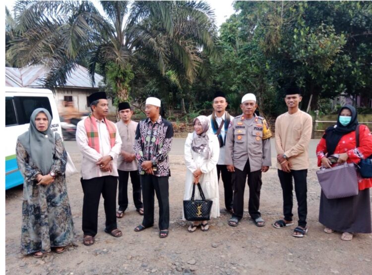 Anggota DPRD Dharmasraya Sutan Alif Himbau Warga Agar Tetap Rukun Pasca Pemilu 1 Anggota DPRD Dharmasraya Sutan Alif Himbau Warga Agar Tetap Rukun Pasca Pemilu
