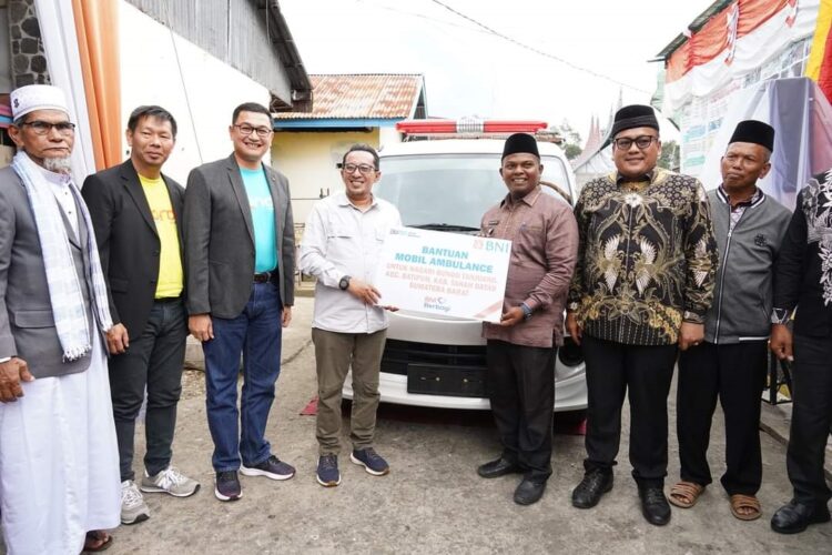 BNI Peduli, Bupati Eka Putra Terima CSR 1 Unit Ambulance untuk Nagari Bungo Tanjuang 1 terima --Bupati Eka Putra terima satu unit ambulance dari BNI peduli.