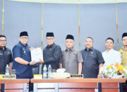 Rapat Paripurna DPRD Kota Padang, Pj Wali Kota Padang Sampaikan Nota P-KUA-PPAS APBD 2024