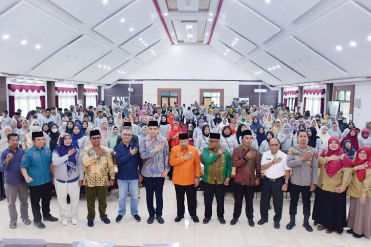 SOSIALISASI— Bupati Agam, Dr H Andri Warman menghadiri sosialisasi Gerakan Masyarakat Hidup Sehat (Germas), di Aula PPSDM Regional Bukittinggi, Sabtu (10/8).