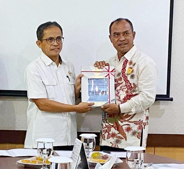 Ikut Hadiri Penyerahan LHP BPK, Ketua DPRD Pariyanto: Sesuai Pasal 17 UU No 15-2004