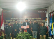 KPU Lima Puluh Kota Terima 4 Paslon, 2 Incumbent, Pengusaha dan Mantan Ketua Dewan Berebut BA 1 C