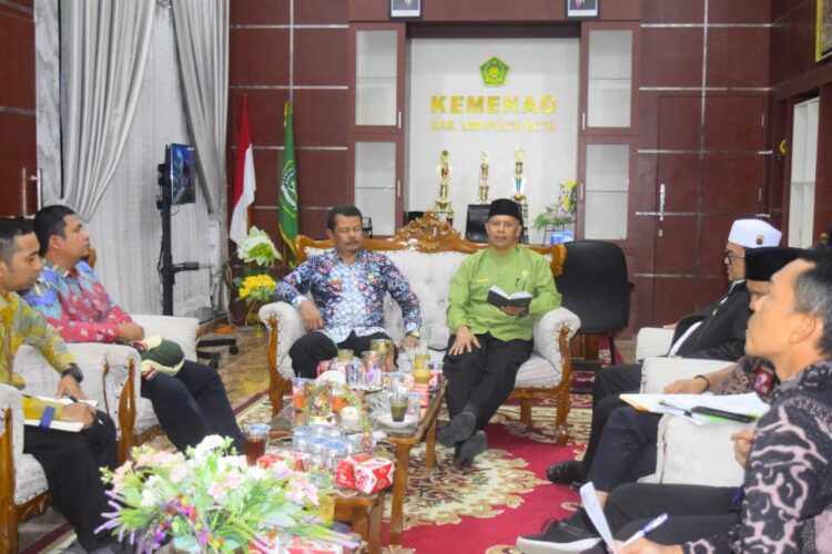 Limapuluh Kota jadi Pilot Project Program Kampung Zakat 1 PERSIAPAN—Rapat persiapan program kampung zakat Lima Puluh Kota diikuti beberapa pihak terkait.
