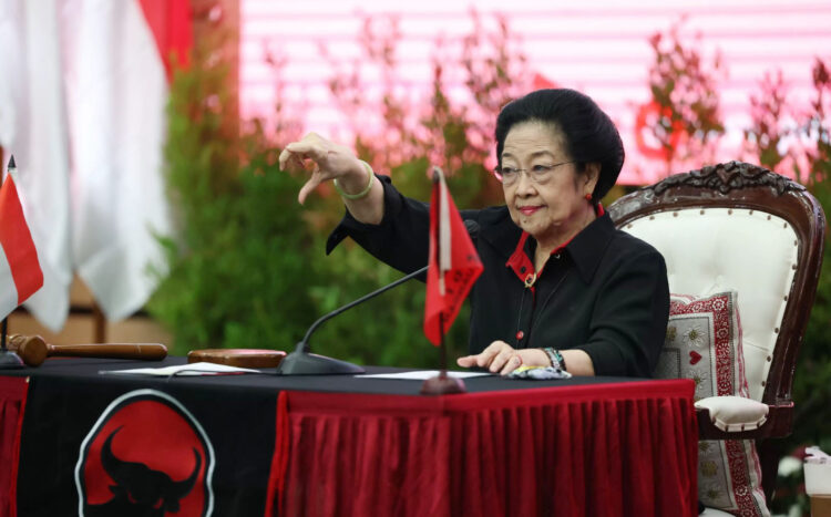 PIDATO POLITIK— Ketua Umum PDI Perjuangan Megawati Soekarnoputri saat menyampaikan pidato politik di kantor DPP PDIP.