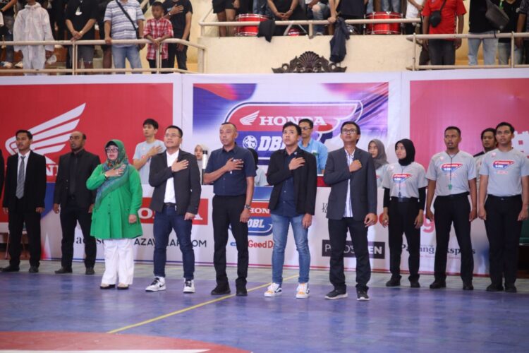 RESMI DITABUH- Opening Party Honda DBL diselenggarakan di GOR Prayoga.