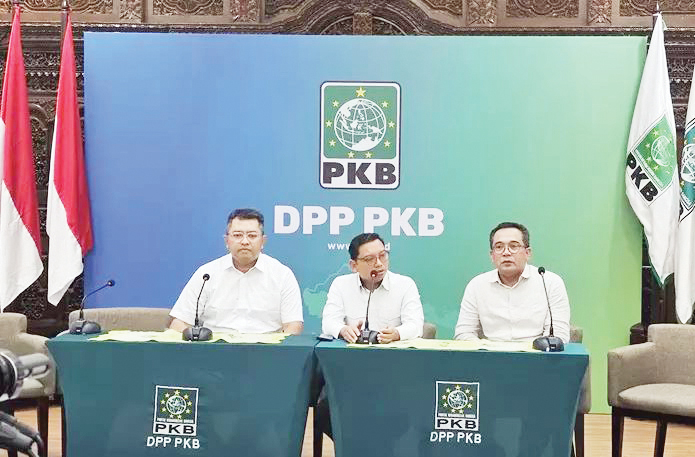 Airlangga Mundur dari Ketum Golkar, PKB Yakin Muktamar di Bali Nanti Tak Ada Cawe-cawe Pihak Eksternal 1 KONFERENSI PERS— Sekretaris Panitia Muktamar Partai Kebangkitan Bangsa (PKB) Zainul Munasichin dalam konferensi pers terkait Muktamar di DPP PKB, Jakarta, Senin (12/8).