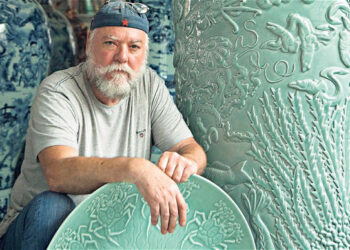 Seniman Keramik Inggris yang Karyanya Terkenal di Dunia