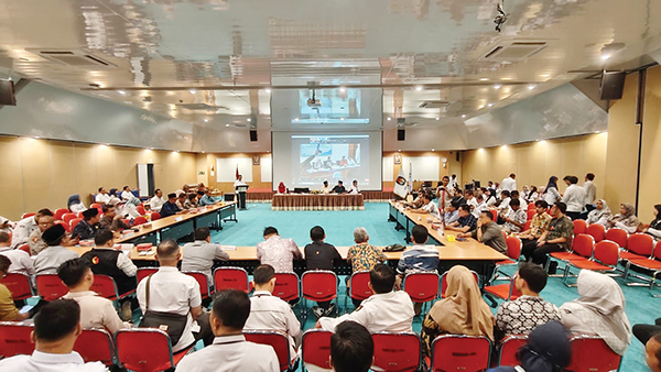 Pemeriksaan Kesehatan Cakada, KPU Sumbar Tunjuk RSUP M. Djamil dan RS Unand 1 RAKOR— KPU Sumbar gelar rakor persiapan pemeriksaan kesehatan pasangan calon di RSUP Djamil dan RS Unand, Kamis (22/8) malam.