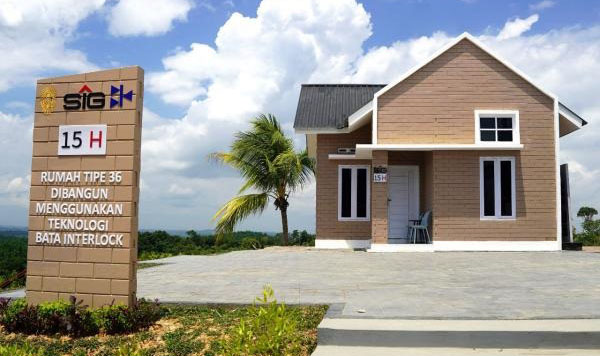 SIG Pamerkan Aplikasi Semen Hijau dan Solusi Beton Berkelanjutan di IKN 1 HUNIAN RAMAH LINGKUNGAN— PT Semen Indonesia (Persero) Tbk (SIG) menghadirkan hunian tapak ramah lingkungan di Ibu Kota Nusantara (IKN), Penajam Paser Utara, Kalimantan Timur.