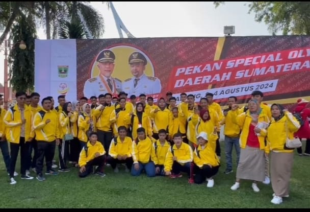 Perolehan 19 Medali, Sijunjung Raih Juara II Ajang Pesoda Sumbar 2024 1 KONTINGEN PESODA SIJUNJUNG-- Kontingen Pesoda Kabupaten Sijunjung yang bertarung pada ajang Pesoda Tingkat Sumbar 2024 2-4 Agustus yang lalu. Dalam iven tersebut, Sijunjung berhasil meraih Juara II Umum dengan perolehan 12 Medali Emas, 5 Medali Perak dan 2 Medali Perunggu.