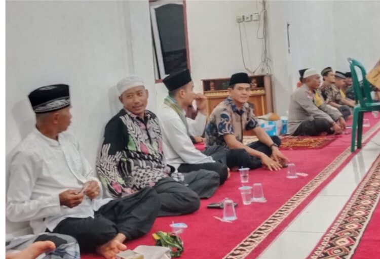 Anggota DPRD Dharmasraya Sutan Alif Tuanku Kerajaan melaksanakan Tim Safari Ramadhan (TSR) di Nagari Padang Laweh, Kecamatan Padang Laweh Senin (25/3/24).