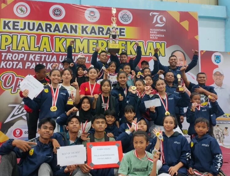 Kejuaraan Karate Piala Kemerdekaan, Tim 50 Fighter Payakumbuh Sabet Juara Umum 1 JUARA UMUM— Tim 50 Fighter Payakumbuh sabet juara umum Kejuaraan Karate Piala Kemerdekaan yang berlangsung 9-11 Agustus 2024 di GOR Nan Ompek, Tanjuang Pauh, Kota Payakumbuh.