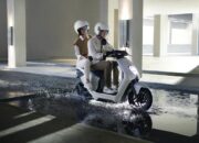 Honda Hayati Bagikan Tips, Keamanan dalam Berkendara Naik Sepeda Motor Listrik