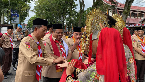 Wabup Risnawanto Hadiri Apel Akbar Jambore Daerah Sumbar X di Bukittinggi
