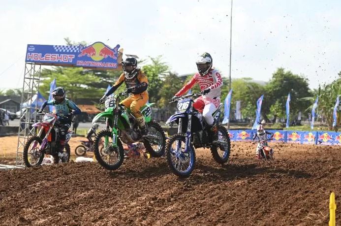 SUPERCROSSER— Kratingdaeng Supercrosser 2024 Dirtwar Energy melanjutkan keseruannya di seri kedua.