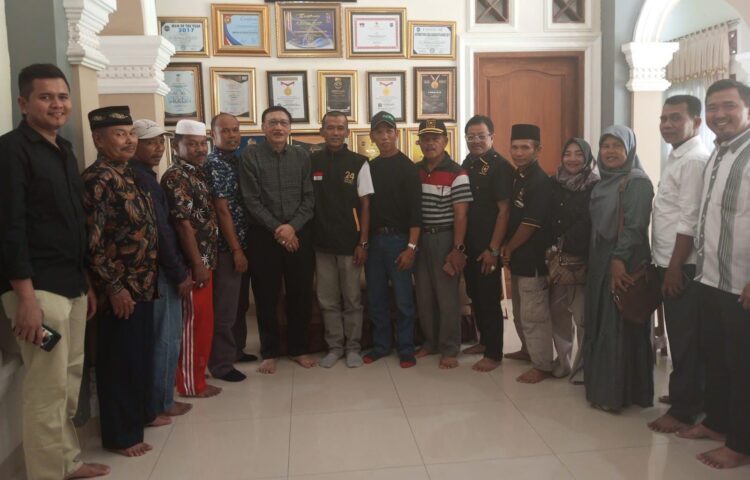 Partai Ummat Deklarasikan Dukungan Penuh untuk Hendrajoni dan Risnaldi Ibrahim dalam Pilkada Pesisir Selatan 1 f2fe475c a12f 4928 897d 7d7a2a613b04