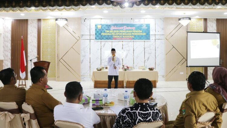 Putra Pakasai Wakili Sumatera Barat ke Tingkat Nasional 1 SELEKSI PEMUDA PELOPOR— Putra asli Desa Pakasai Kecamatan Pariaman Timur Kota Pariaman terpilih mewakili Provinsi Sumatera Barat mengikuti seleksi Pemuda Pelopor Bidang Pendidikan Tingkat Nasional tahun 2024.