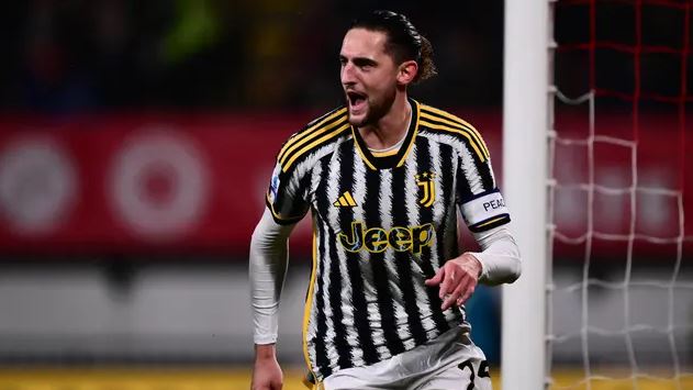 DIMINATI— Liverpool dikabarkan masih berminat mendapatkan tanda tangan Adrien Rabiot pada bursa transfer musim panas tahun ini. Kehadiran Rabiot diharapkan bisa menambah solid lini tengah The Reds.