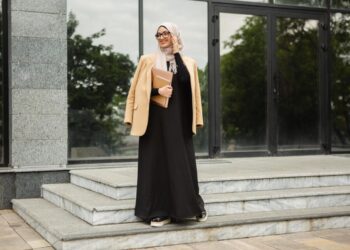 Rekomendasi Dress Muslim Kekinian untuk Wanita Muda