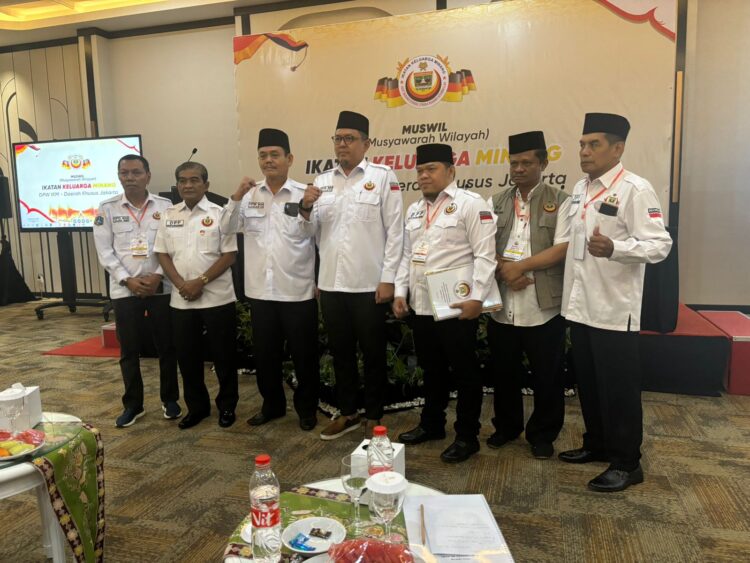 Terpilih jadi Ketua DPW IKM Jakarta, Braditi Moulevey Rajo Mudo Sampaikan Visi dan Misi Berikut Ini 1 Braditi Moulevey Rajo Mudo resmi terpilih sebagai Ketua DPW IKM Jakarta melalui musyawarah mufakat yang digelar Sabtu (7/9) di Hotel The Tavia Heritangee Jakarta. Foto: Dokumentasi DPW IKM Jakarta