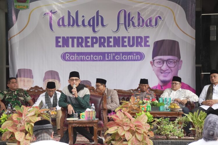 Hadirkan Ustad Kondang Zacky Mirza, Diskop UKM Sumbar Gelar Tabligh Akbar Bagi Para Entrepeneur 1 Diskop UKM Sumbar Gelar Tabligh Akbar Bagi Para Entrepeneur