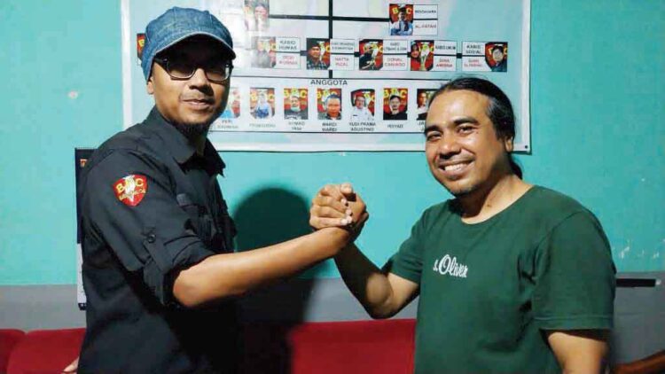 Diwarnai Teriakan “Jangan Pilih Saya”, Al Fatah Pimpin BPC Periode 2024-2027 1 KETUA BPC— Jurnalis dari LKBN ANTARA, Abdul Fatah yang biasa
dipanggil Al Fatah, terpilih menjadi ketua BPC masa bakti 2024-2027.