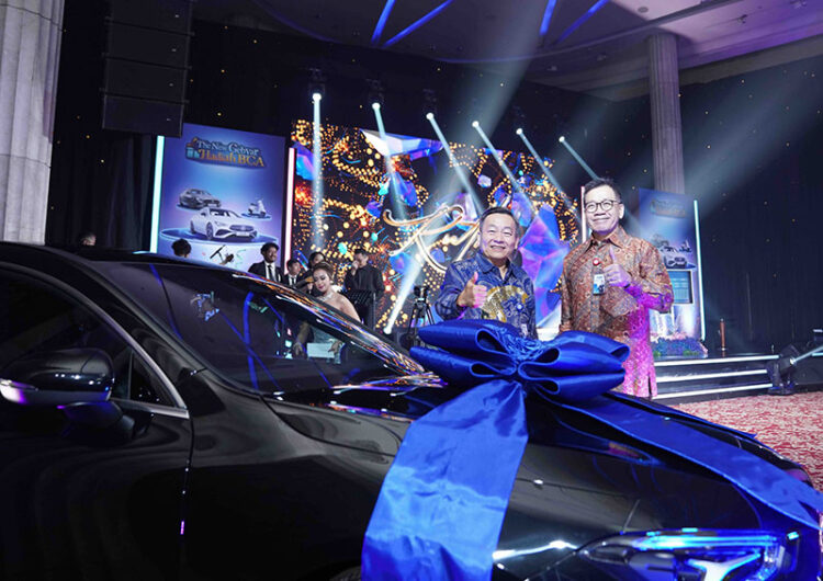 Apresiasi Nasabah Setia, BCA Umumkan Penerima Program Gebyar Hadiah BCA 1 penerima hadiah--PT Bank Central Asia Tbk (BCA) resmi mengumumkan nama-nama nasabah penerima hadiah program Gebyar Hadiah BCA 2024 di Jakarta, Senin (23/9).