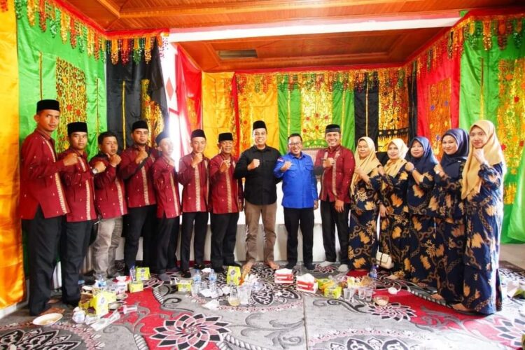 Jalan Selesai Diaspal Masyarakat Sabu Sampaikan Terima Kasih Kepada Bupati