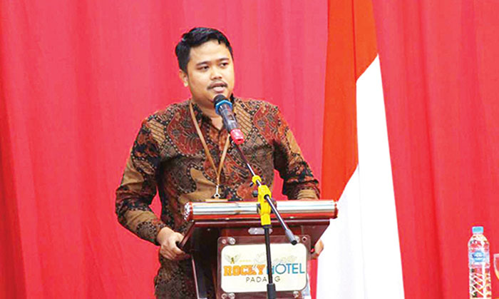 Bawaslu Padang Ingatkan 3 Paslon Cawako-Cawawako, Kampanye di Tempat Ibadah, Sanksi Pidana Menanti 1 Eris Nanda
Ketua Bawaslu Kota Padang