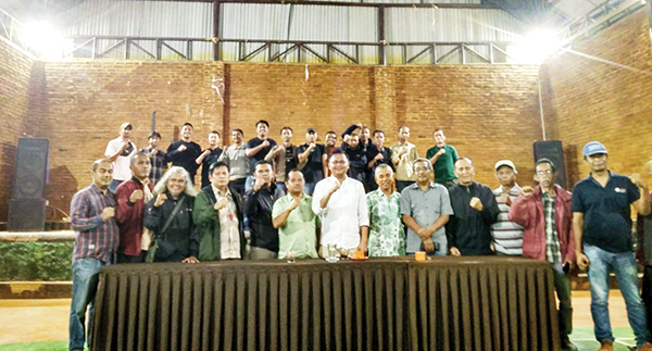 Konsolidasi Solid, RKN-Feri Buya Optimis Menang di Pilkada Lima Puluh Kota 1 KONSOLIDASI— Paslon RKN-Feri Buya melakukan konsolidasi dengan partai pengusung dalam menghadapi Pilkada serentak 2024.