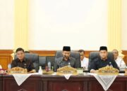 Pj Sekda Yaminurizal Dengarkan Penyampaian Pandangan Umum Fraksi, Fraksi Nasdem Sebut Nota Keuangan yang Disampaikan Wako Defisit