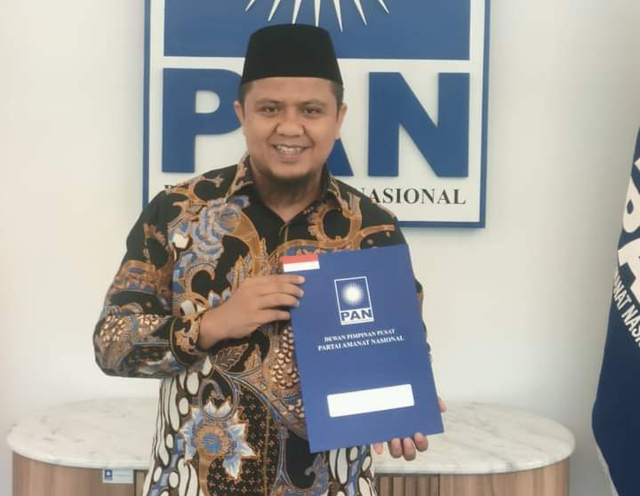 Ermizen Didaulat jadi Wakil Pimpinan DPRD Pessel Periode 2024 - 2029 1 c5b2806d 2fc3 40aa be98 a5530c9d52ba