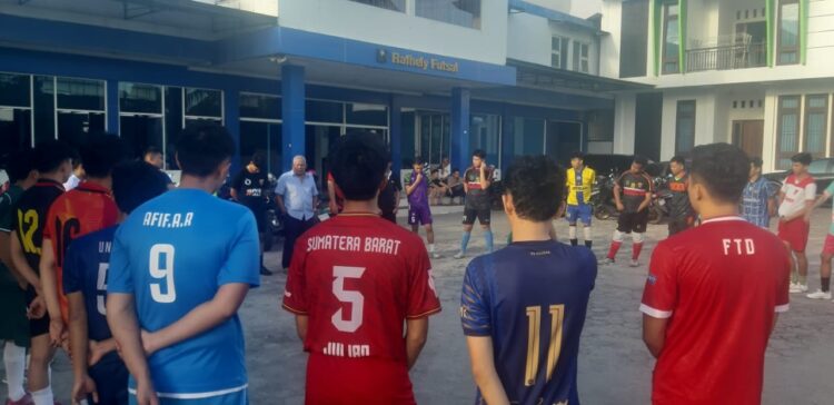 Tatap Liga Pro Futsal 2024/2025, Rafhely FC Padang Seleksi Pemain 1 SELEKSI— Tim promosi LFN (Liga Futsal Nusantara) 2024 asal Kota Padang, Rafhely FC, memulai pembentukan tim untuk kompetisi Liga Profesional Indonesia 2024/2025.