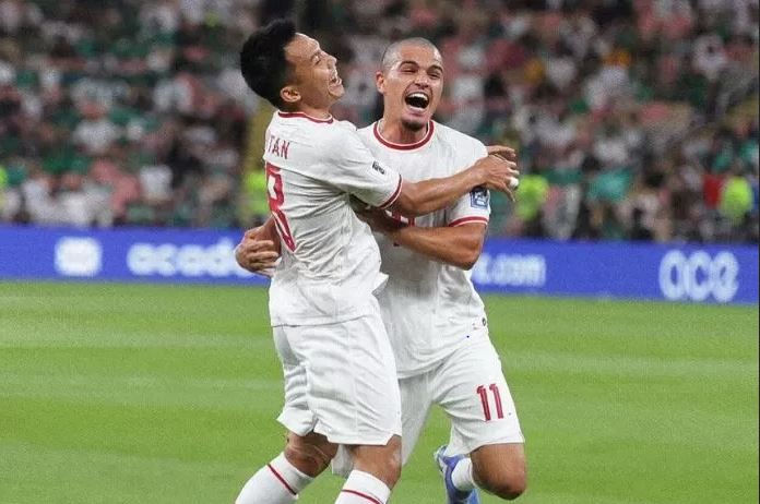 Timnas Indonesia Tahan Arab Saudi 1-1 di Kualifikasi Piala Dunia 2026, Gol Wak Haji Ragnar Oratmangoen Jadi Pembeda 1 SELEBRASI— Selebrasi Ragnar Oratmangoen berhasil cetak gol untuk Timnas Indonesia kontra Arab Saudi di Kualifikasi Piala Dunia 2026.
