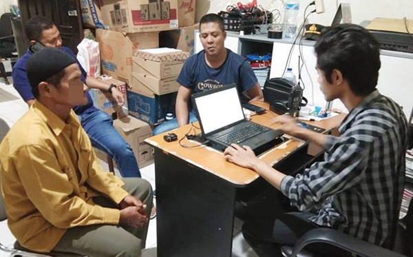 GARIN CABUL— Pelaku S (51) yang kedapatan mencabuli gadis penyandang disabilitas ditangkap jajaran Satreskrim Polresta Padang.