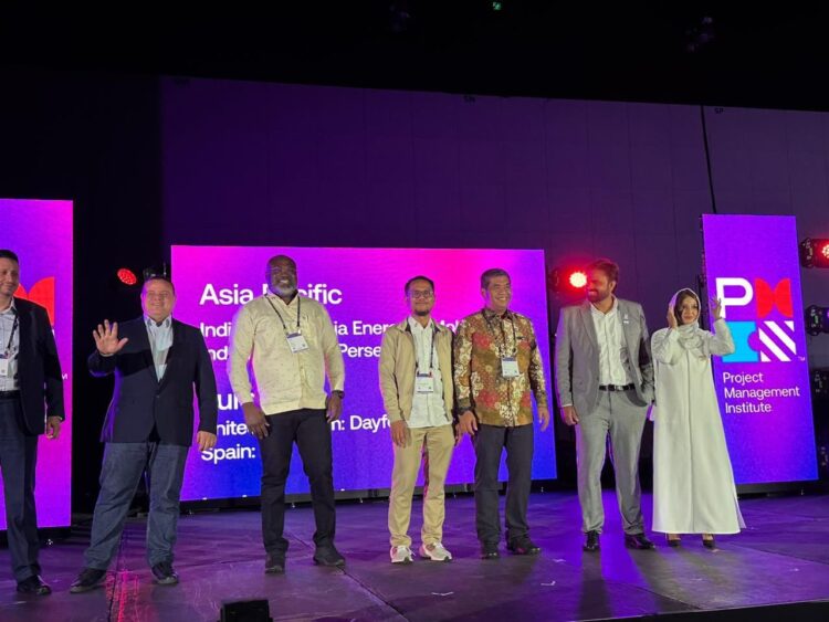 PLN Wakili Indonesia, Raih Gelar PMO Terbaik di Asia Pasifik 1 penghargaan--PT PLN (Persero) berhasil memenangkan penghargaan Project Management Office atau PMO of the Year, Regional Asia Pasifik pada ajang bergengsi International PMO Global Award 2024.