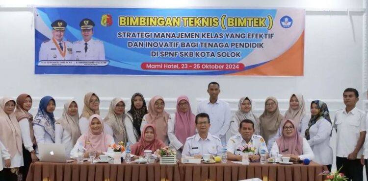 Sosialisasi Strategi Pembelajaran, Disdik Kota Solok Gelar Bimtek 1 GELAR BIMTEK—Dinas Pendidikan Kota Solok menggelar kegiatan sosialisasi strategi pembelajaran kreatif dan inovatif bagi tenaga pendidik di Kota Solok.