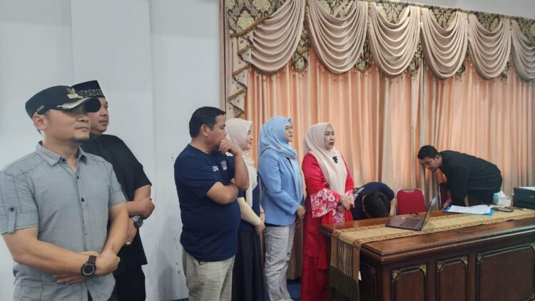 Ketua GOW Pasaman Barat, Hadiri Panen Hadiah Simpedes BRI Cabang Simpang Empat 1 Hadiri Panen Hadiah Simpedes BRI Cabang Simpang Empat