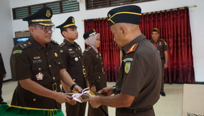 Kejari Pessel Lantik Pejabat Baru, Dorong Peningkatan Kinerja Tindak Pidana Khusus