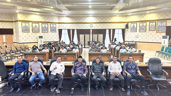 Silaturahmi Sekaligus Tingkatkan Sinergitas, OPD Mitra Penuhi Undangan Komisi III DPRD Agam 1 IMG 20241023 WA0160