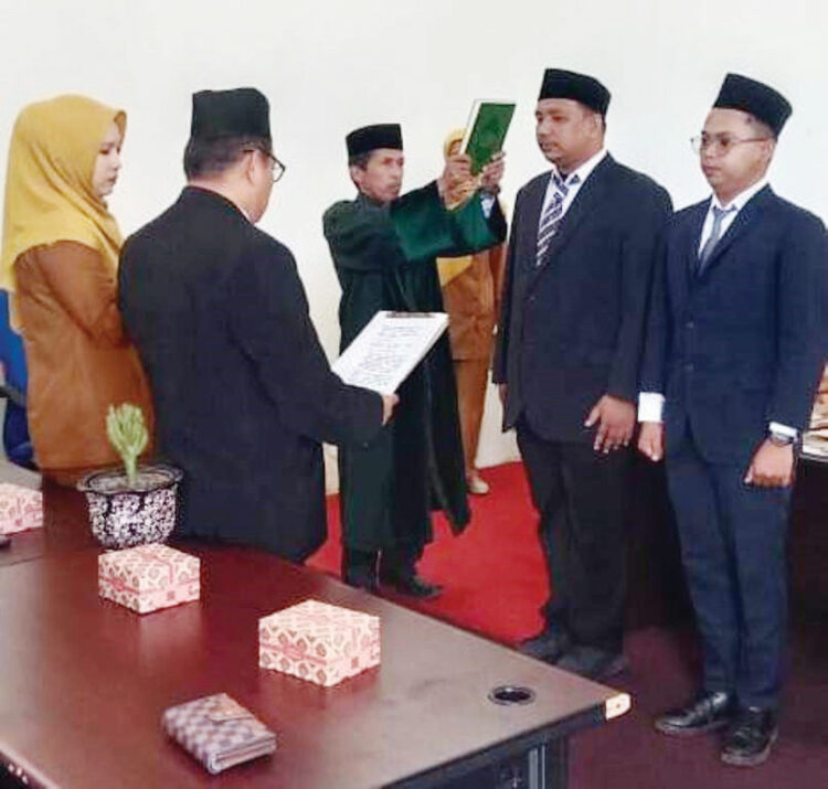 Kepala Dinas Perkim lantik dua orang pejabat fungsional Laksanakan Tugas Dengan Penuh Tanggung Jawab