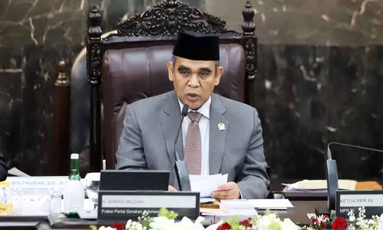 Ketua MPR Minta Semua Pihak Sukseskan Pelantikan Prabowo-Gibran 1 DILANTIK— Ahmad Muzani dari Fraksi Partai Gerindra resmi dilantik sebagai Ketua MPR RI
pada rapat paripurna.