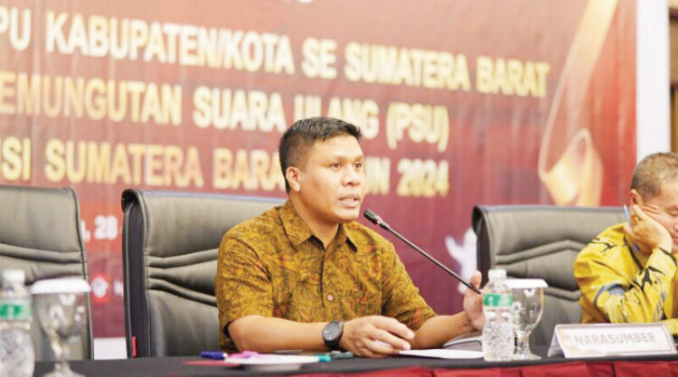 Rencana Digelar Dua Kali, KPU Sumbar Mulai Susun Konsep Debat Pilkada 2024 1 Jons Manedi
Komisioner KPU Sumbar