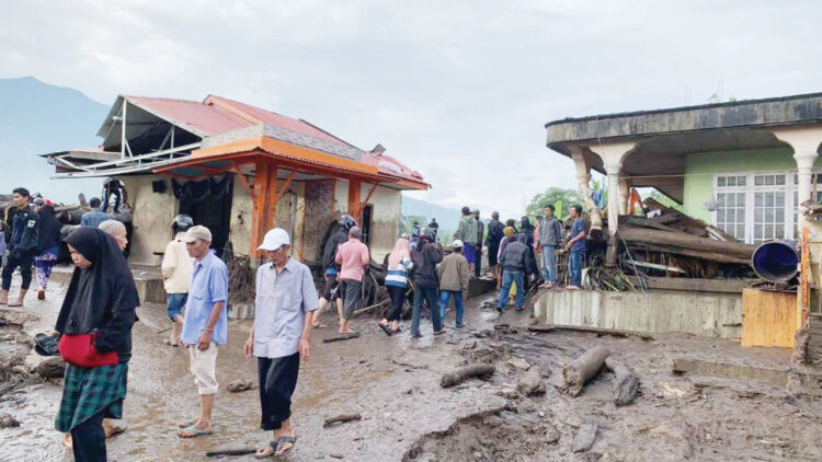 Ombudsman: Banyak Korban Banjir Bandang Agam Belum Terima Bantuan 1 DAMPAK BANJIR BANDANG— Salah satu dampak tragedi banjir bandang lahar dingin di Kabupaten Agam yang terjadi pada
bulan 2024 Mei yang lalu.
