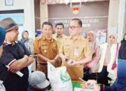 Pemkot Bukittinggi Salurkan Beras CPP untuk 4.876 KK