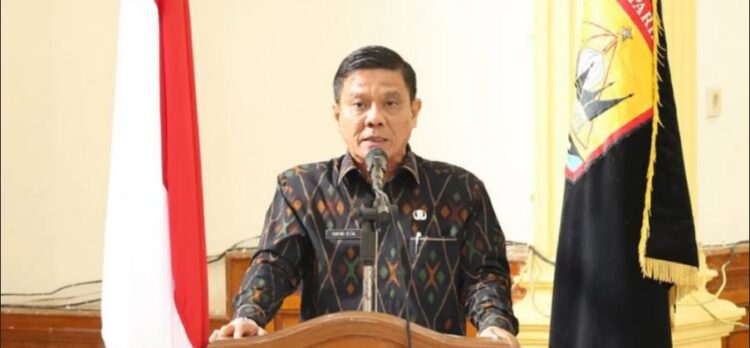 Penjabat Sekretaris Daerah Kota Pariaman Yaminurizal saat membacakan RAPBDP 2024