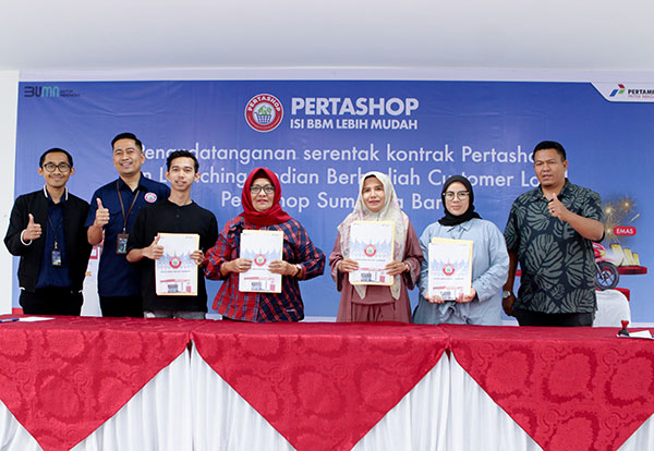 Hari Kesaktian Pancasila, Pertamina Sumbar Tebar Optimisme untuk Kebangkitan Pertashop 1 PETRTEMUAN-Sales Area Manager Pertamina Patra Niaga Sumbar, Narotama Aulia Fazri mengadakan pertemuan dengan pengusaha Pertashop dan Asosiasi Pertashop Sumbar Bersatu.