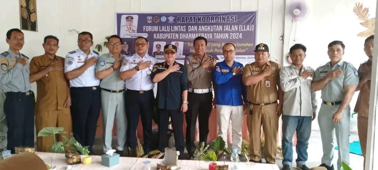 Rakor bersama--Sekda Kabupaten Dharmasraya, Adlisman hadiri Rakor bersama forum LLAJ.