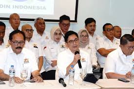 Penunjukan Raffi Ahmad sebagai Waketum Kadin DisebutLanggar Kesepakatan 1 Penunjukan --Ketum Kadin Indonesia Arsjad Rasjid. Penunjukan Raffi Ahmad sebagai Waketum hasil Munaslub dinilai langgar kesepakatan.