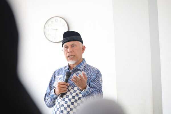 Mahyeldi Klarifikasi Soal Ketidakhadiran di Bedah Visi Misi UNP 1 download 2 2